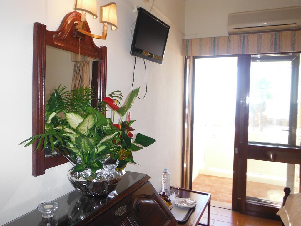 פארו Aeromar Beach Hotel מראה חיצוני תמונה