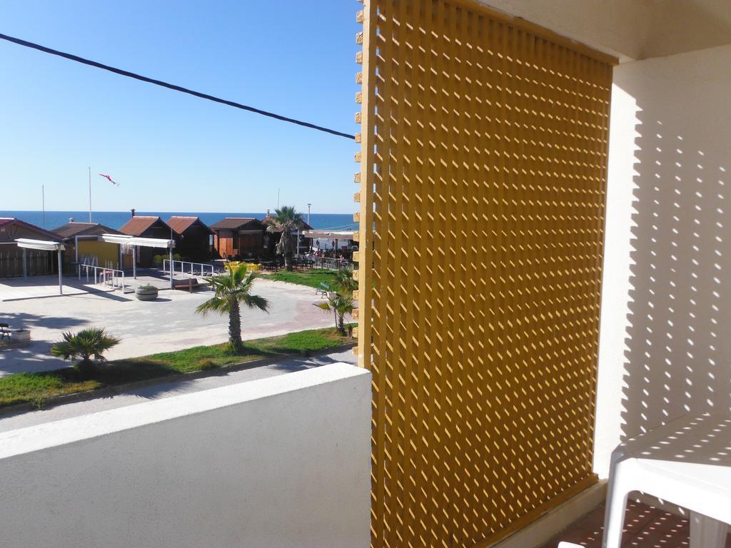 פארו Aeromar Beach Hotel מראה חיצוני תמונה